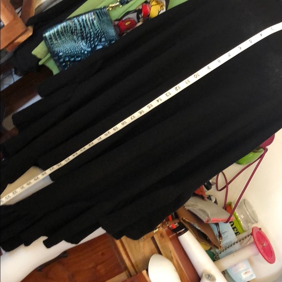 Badgley Mischka sweater Shawl - Picture 11 of 11